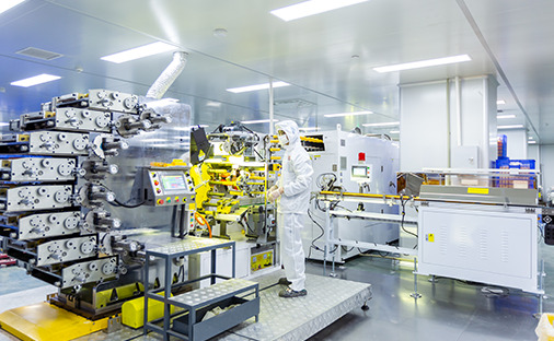 Linha automatizada de embalagem de produto acabado
